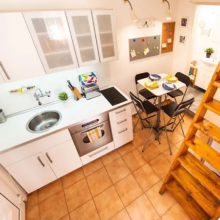 Ultra Cosy Ac Budapest